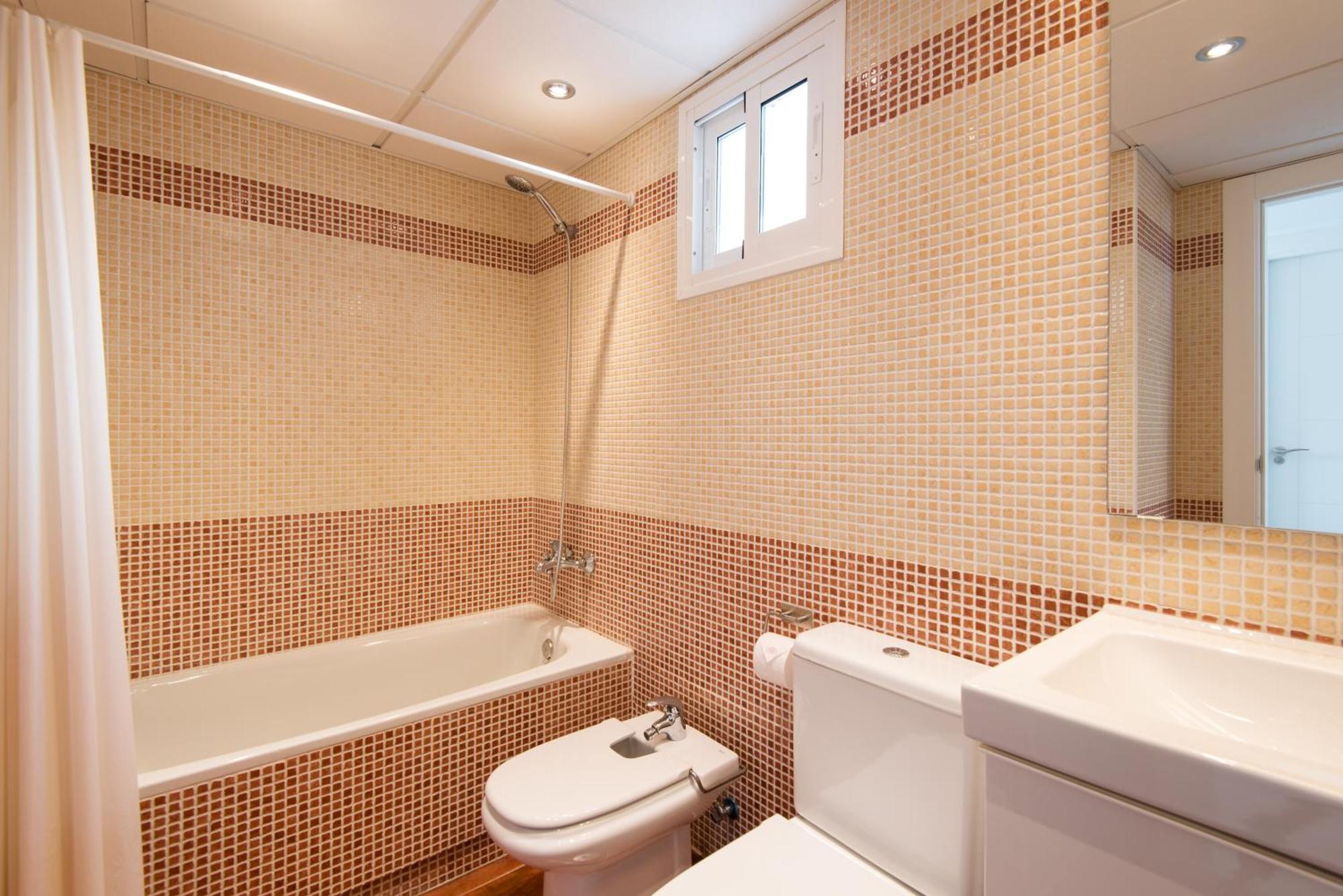 Apartment Sea View And 350m To The